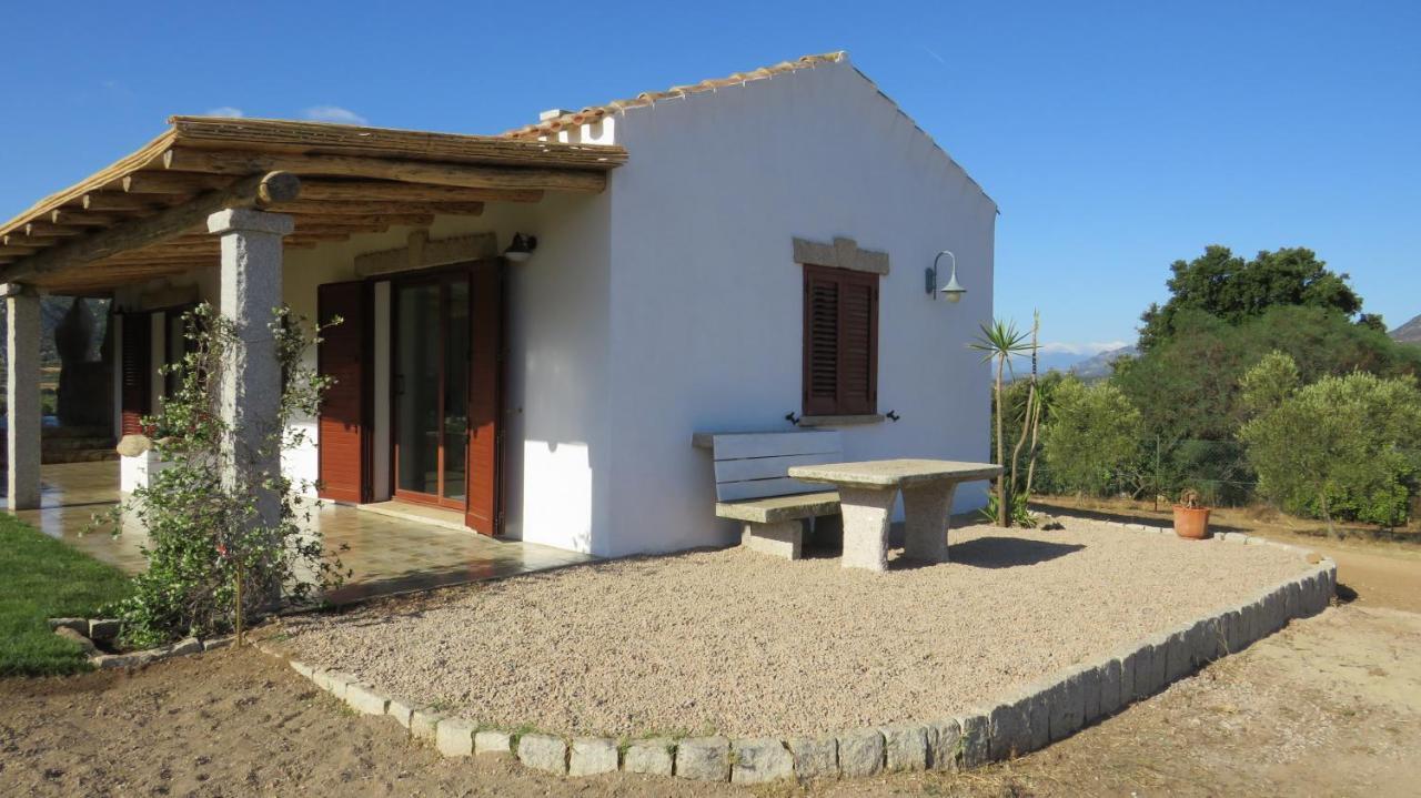 Macciuneddu Country Retreat Golfo Aranci Exterior photo