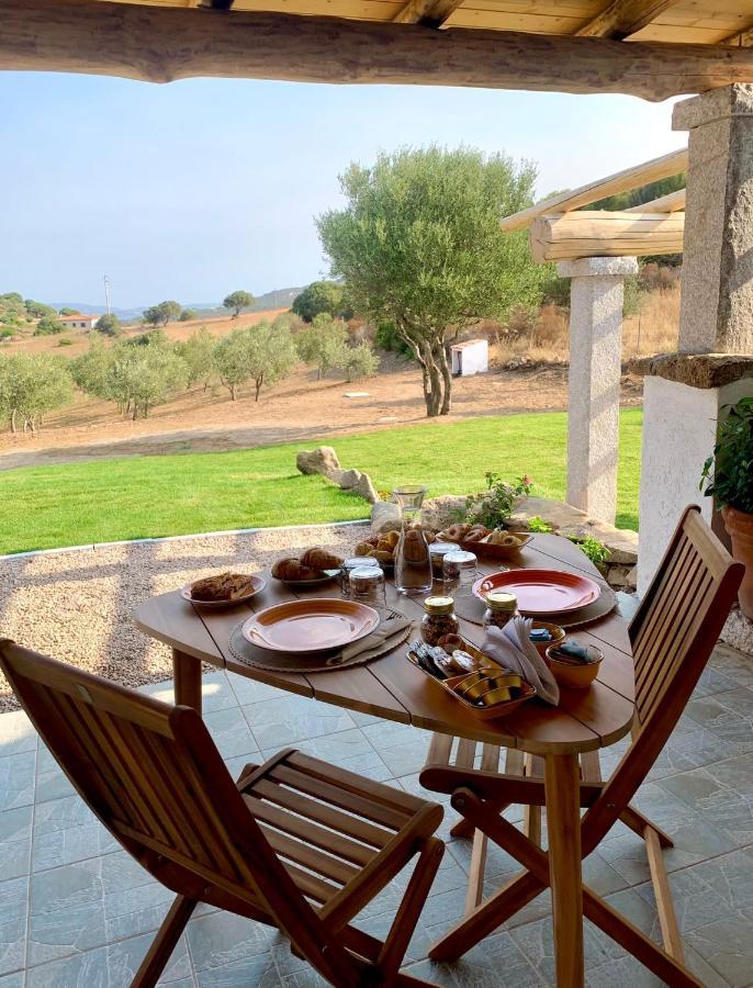 Macciuneddu Country Retreat Golfo Aranci Exterior photo